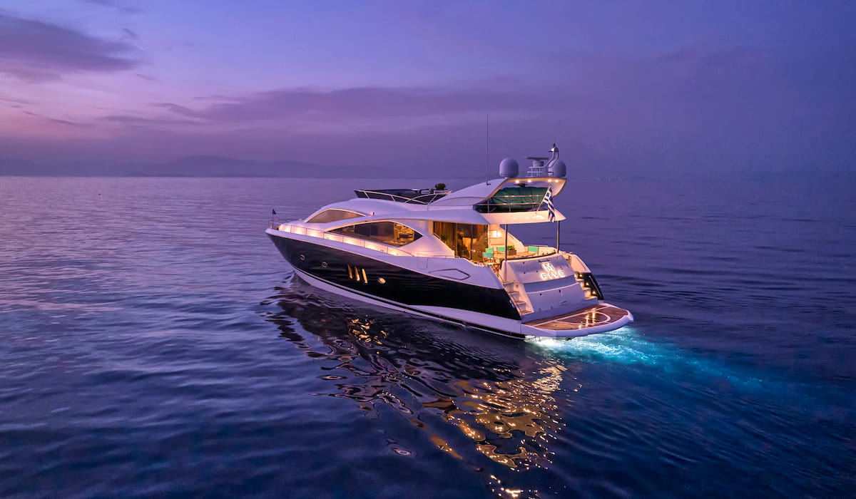 Luxury Yacht Rental Athens, Day Yacht Rental, Day Cruise