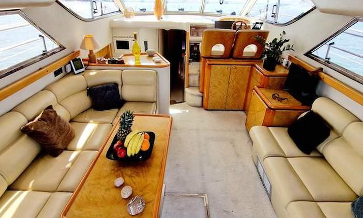 Athens yacht salon, private yacht rental Athens, day cruise