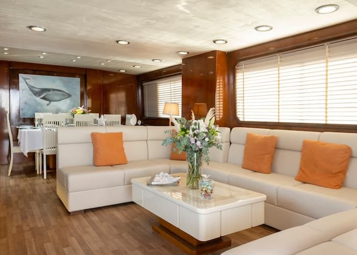 luxury yacht salon, lsuperyacht Greece, superyacht rental Athens