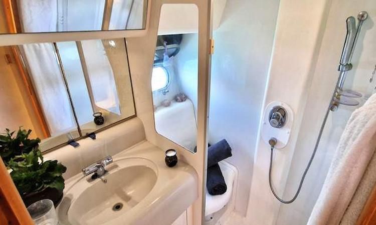 yacht bathroom, Athens yacht, day cruise Athens and Saronic